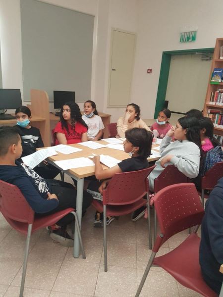 أمسية فوّاحة بعطر عروس اللغات، وصدّاحة بشدو فرسانها، فرسان الضاد في مكتبة كفر قرع العامّة